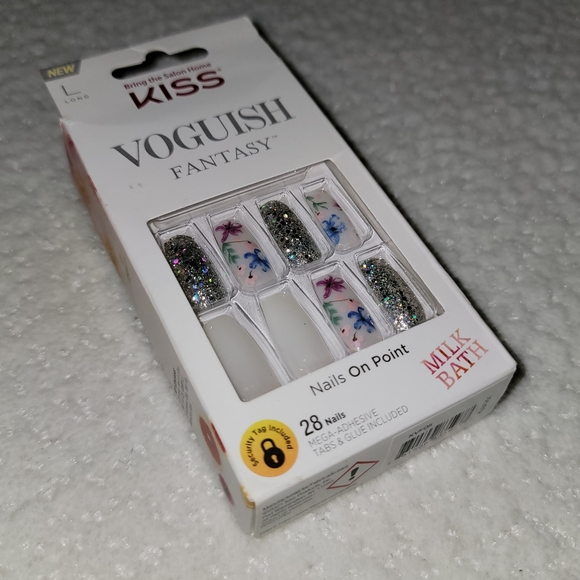 Kiss Acrylic Nails - Picture 3 of 8